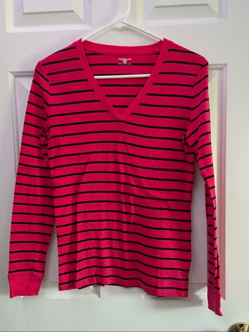 Jones New York Hot Pink V-Neck Long Sleeve Top with Black Stripes
